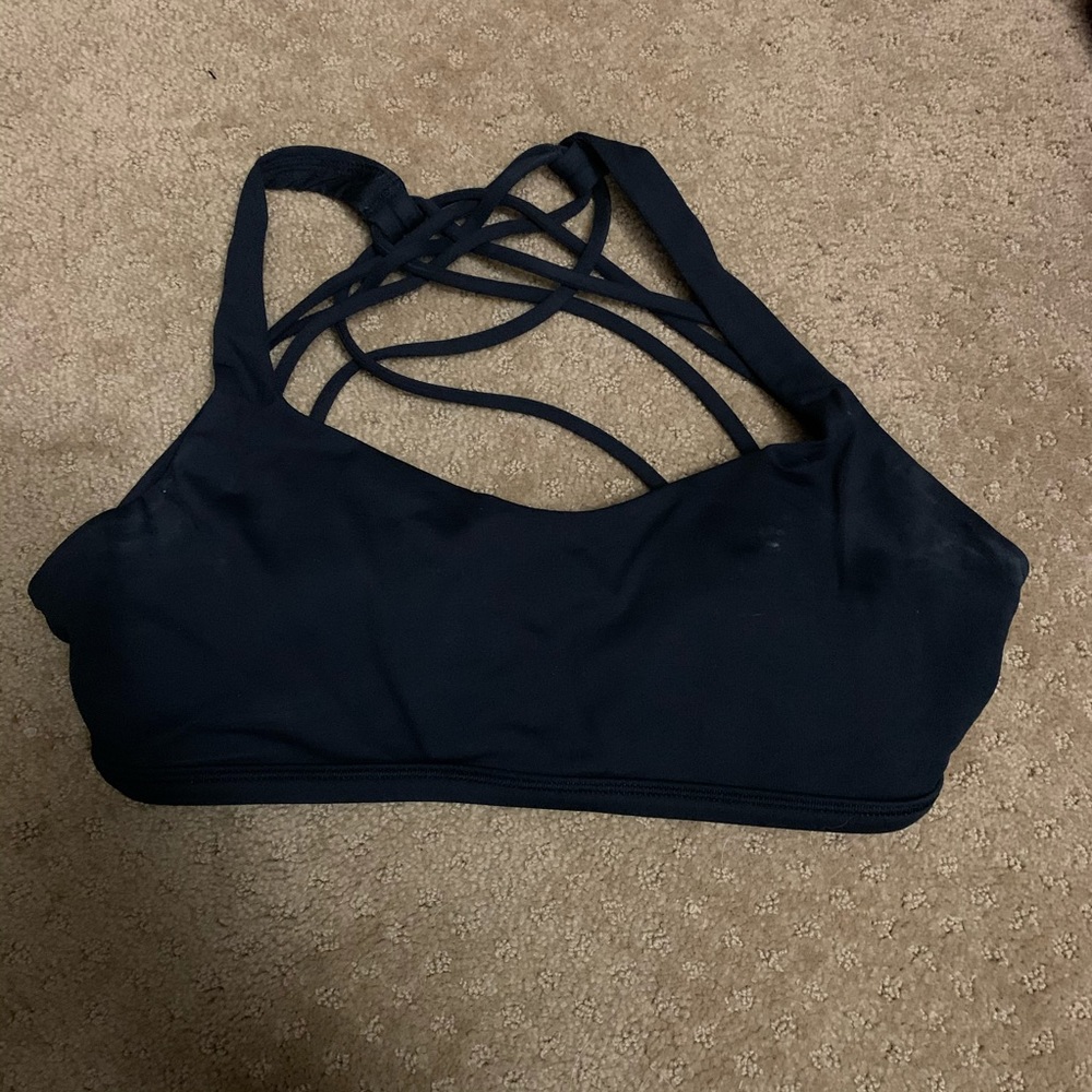 Lululemon sports bra